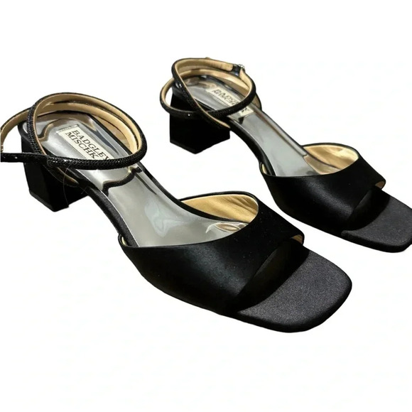 👠 Badgley Mischka Infinity Black Satin Block Heel Sandals Women’s 7.5 ✨‎ 👠
